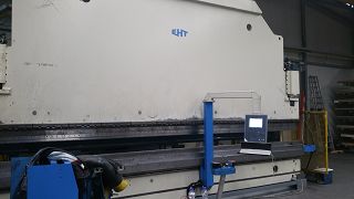 Steuerungsumbau-EHT-Abkantpresse-Cybelec-Deutschland