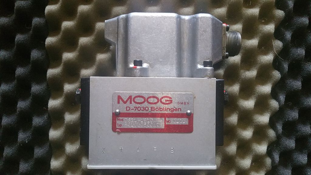 Moog-Servoventil-D631-1910-P010J0500NT
